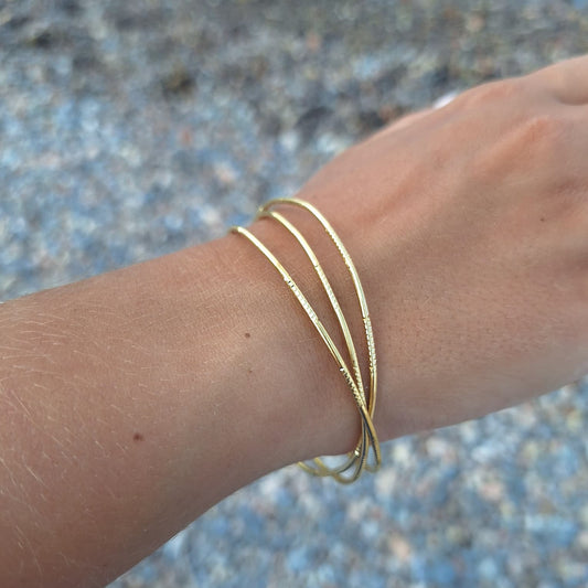 Bracelet Jonc Fin Entrelacé